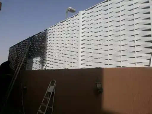 تركيب سواتر حديد على الجدران في جده